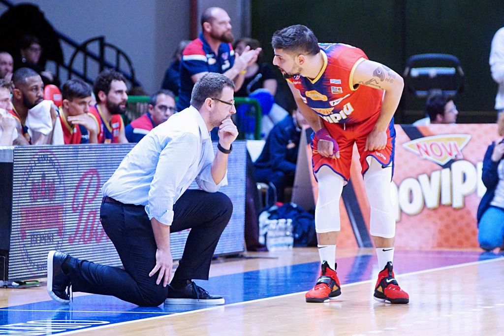 La Tezenis è avanti all’intervallo di gara-1 contro la Novipiù: 43-36 il parziale